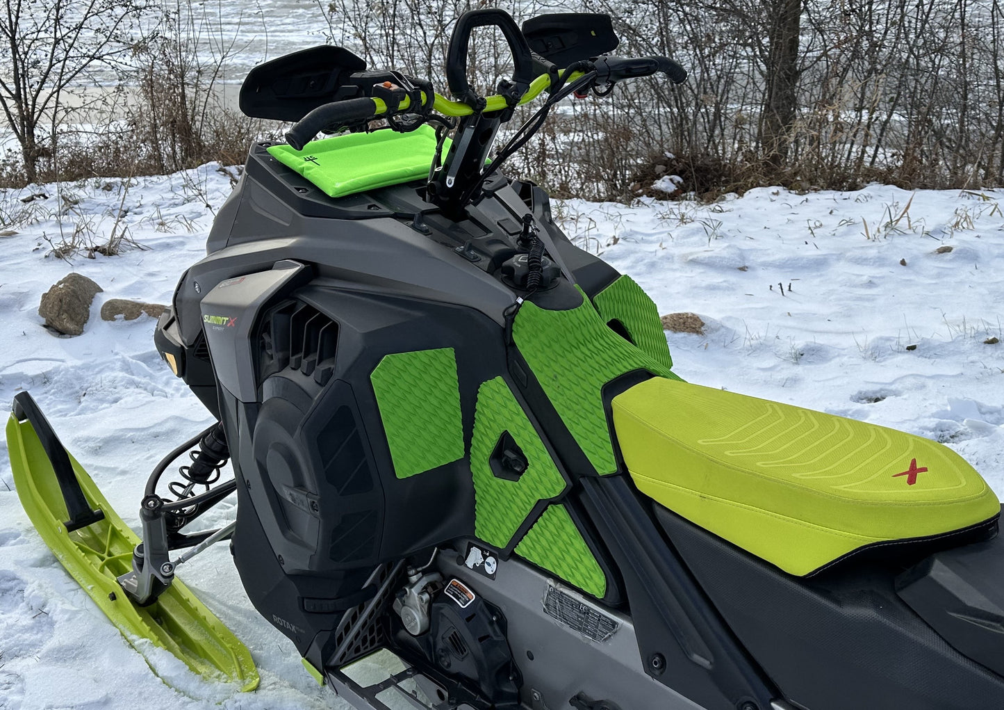 Screen Savior Snowmobile Screen Protector - NEON GREEN